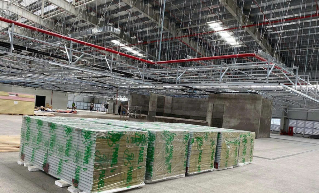 thi công panel nhà xưởng HCM