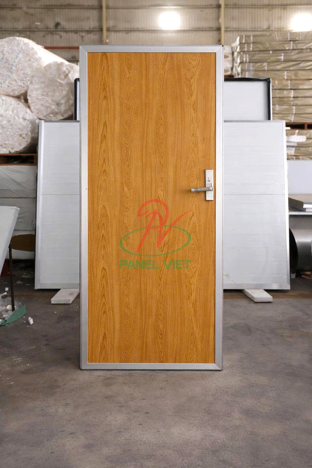 Cửa Panel Vân Gỗ 