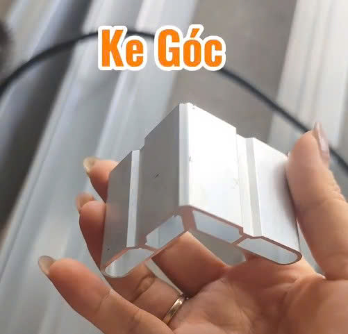 Phụ kiện ke góc làm cửa panel