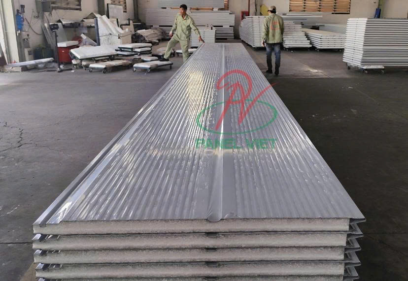 mua vách panel ngoài trời